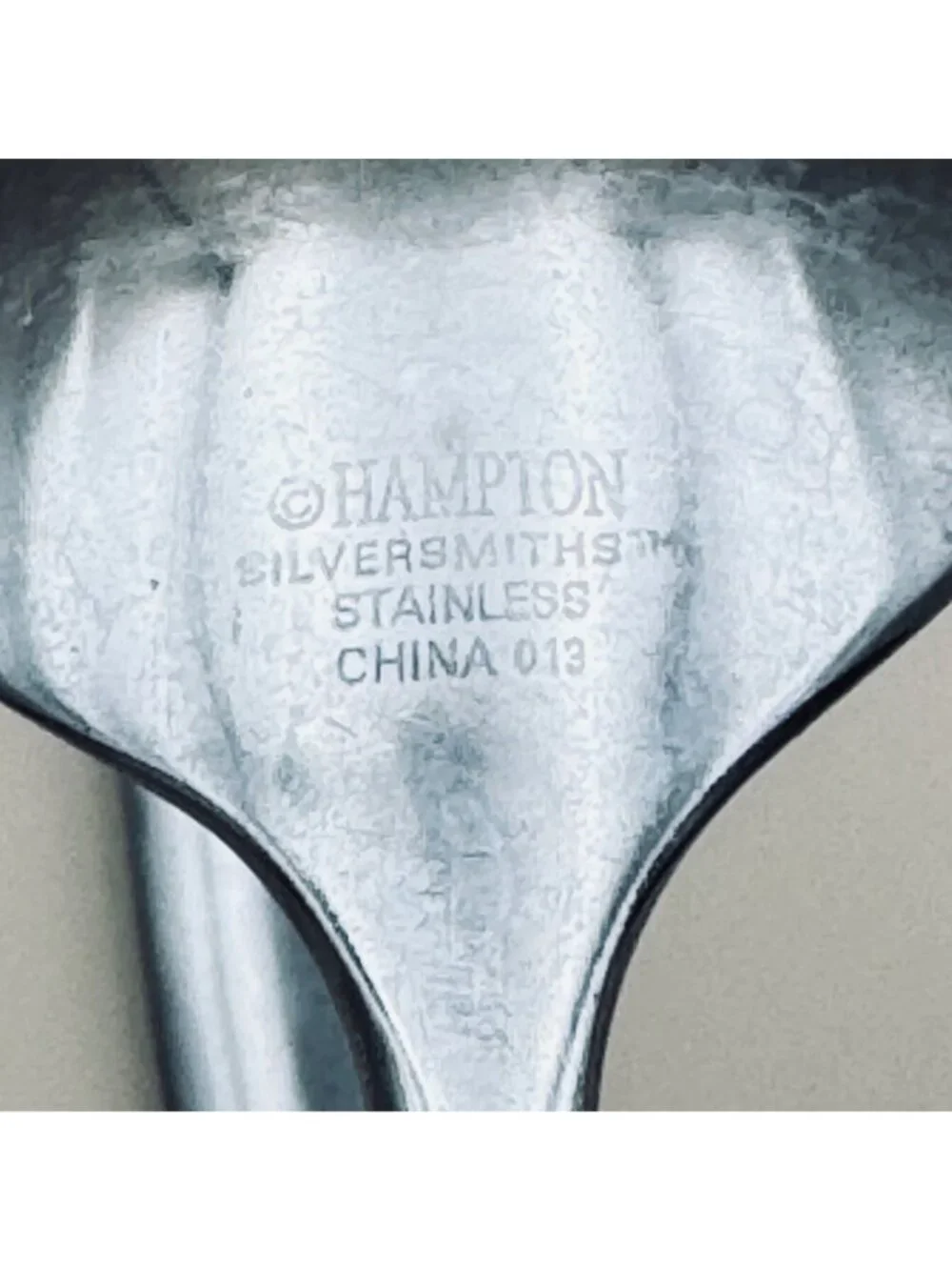 5 Hampton Silversmiths AMARE Stainless Steel Oval Soup Spoons